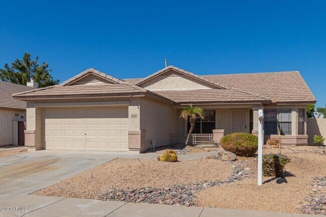 Building Photo - 6444 W Tonto Dr