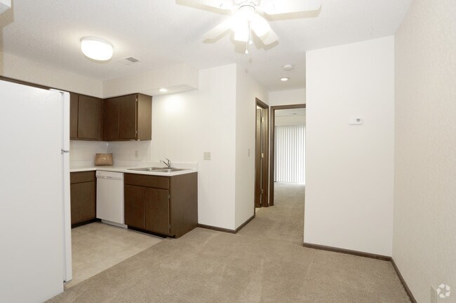 1 Bedroom - Dining Room - West Mound Apartments