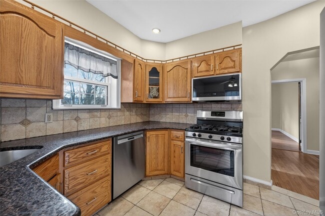 Photo - 3 Woodmere Ln