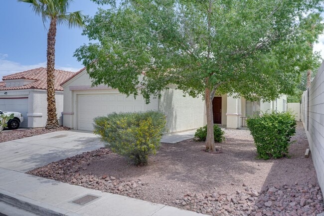 Photo - Single-Story Silverado Ranch Home with Spacious Open Layout