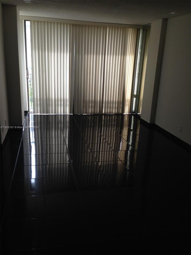 Photo - 16919 N Bay Rd Condo Unit 514