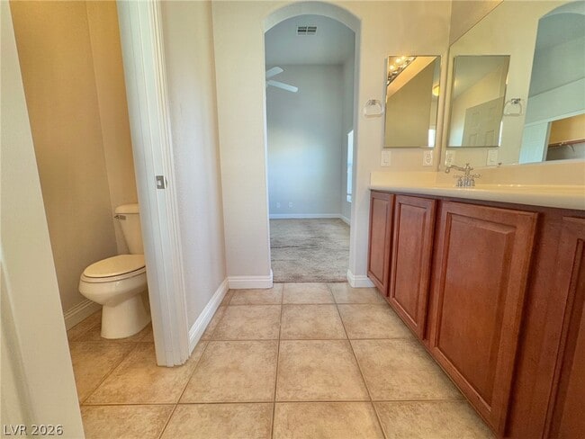 Building Photo - 10663 Petricola St Unit 102