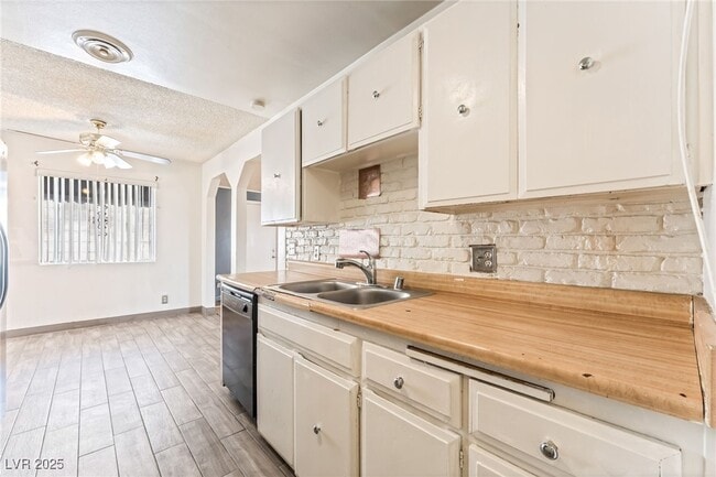 Photo - 5809 Pebble Beach Blvd