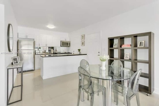 Building Photo - 290 Sunrise Dr Unit 206