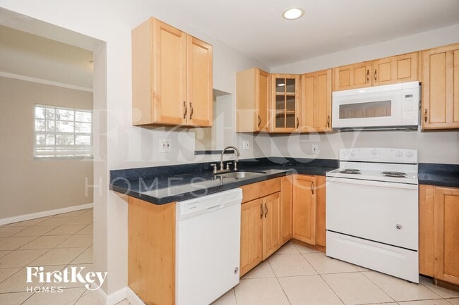 Photo - 1520 SW 68th Way