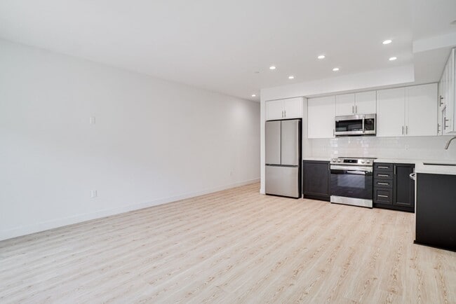 Photo - Chapman Place | Find the Home that Fits Yo...