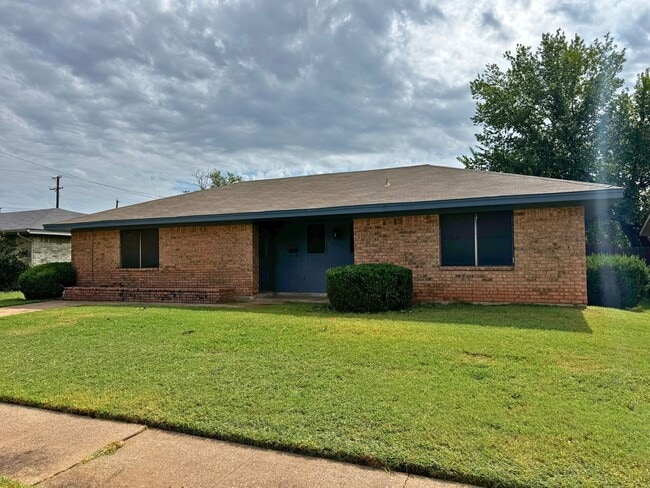 Building Photo - Charming 3 Bed, 1.5 Bath University Park Home