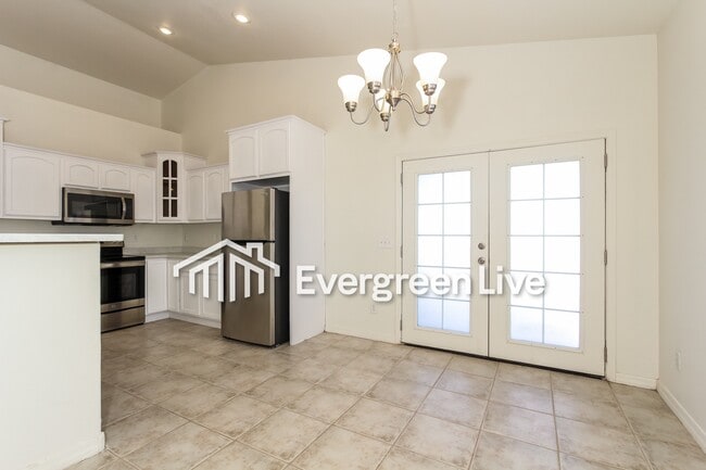 Photo - 524 S 4th St