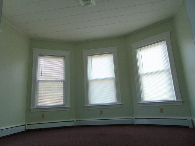 Photo - 32 Douglas St Unit Apt 2