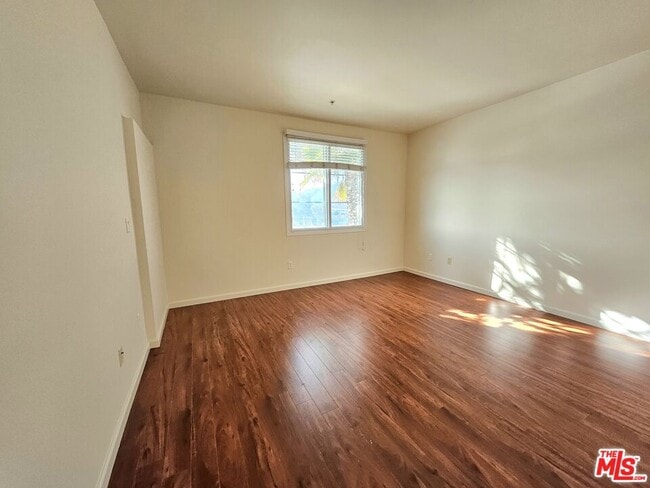 Photo - 360 W Ave 26