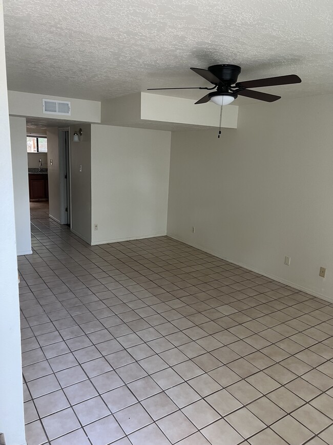 Photo - 1500 Luisa St