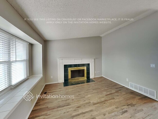 Photo - 1827 S Genoa St