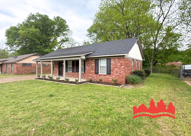 Photo - 3521 Steele St