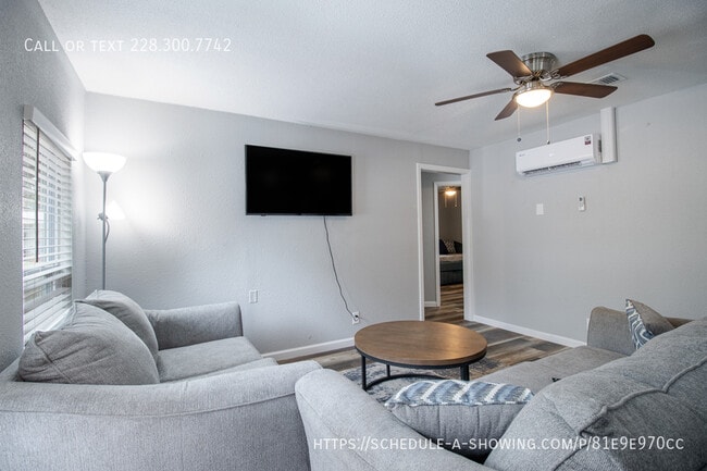 Photo - 226 Milray Ln