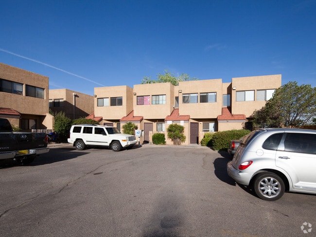 Ortiz Place Townhomes - Ortiz Place Townhomes