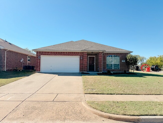 Photo - 4 Bedroom, 2 Bath House on Corner Lot in Crowley