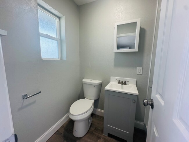 Photo - 680 22nd Ave S Unidad 12