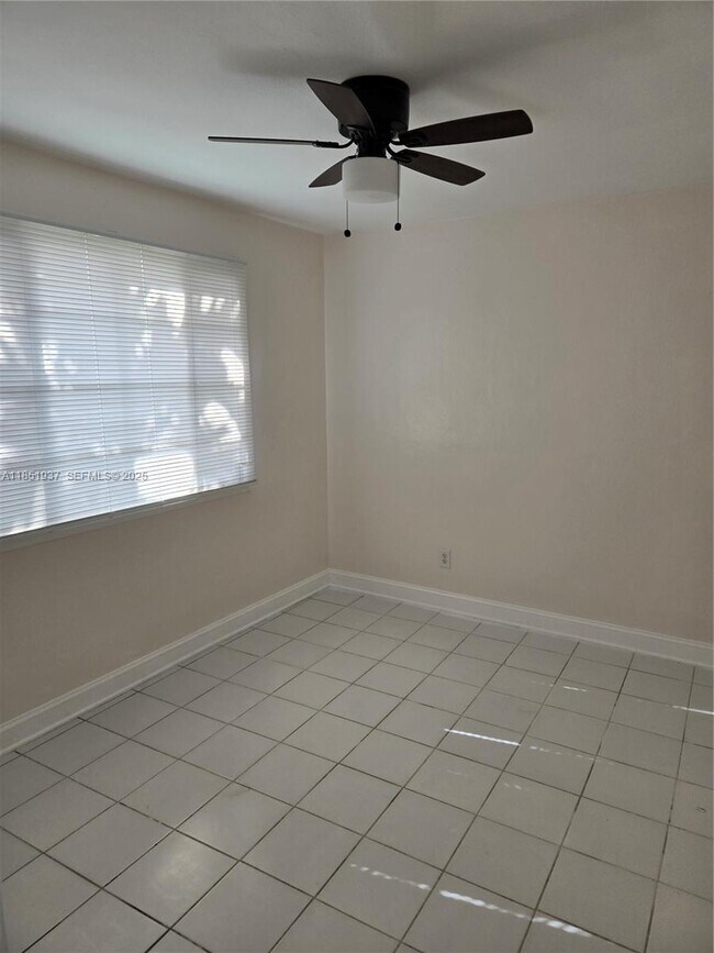 Photo - 1718 Thomas St Unidad 2