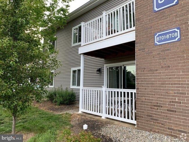 Building Photo - 8701 Tamarron Dr Rental