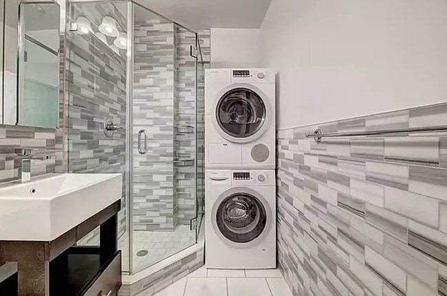 Photo - 564 Hudson St Unidad 8