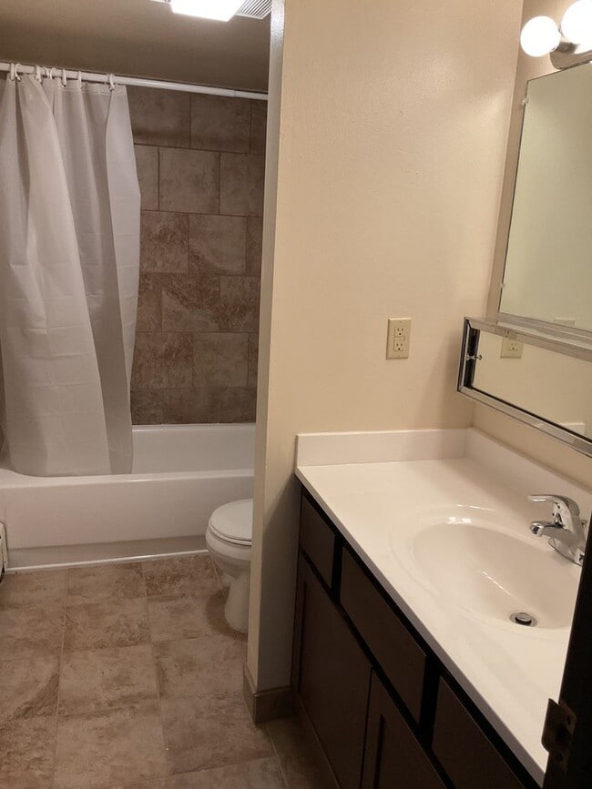 English Meadows Apartments