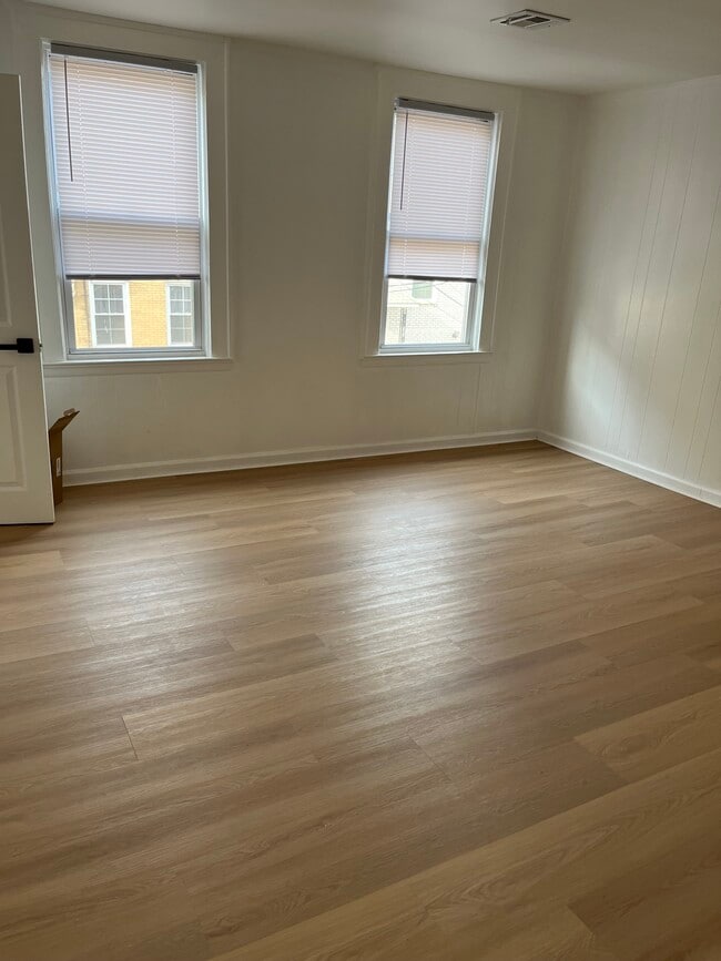 Photo - 96 Nichols St Unit #2nd Floor