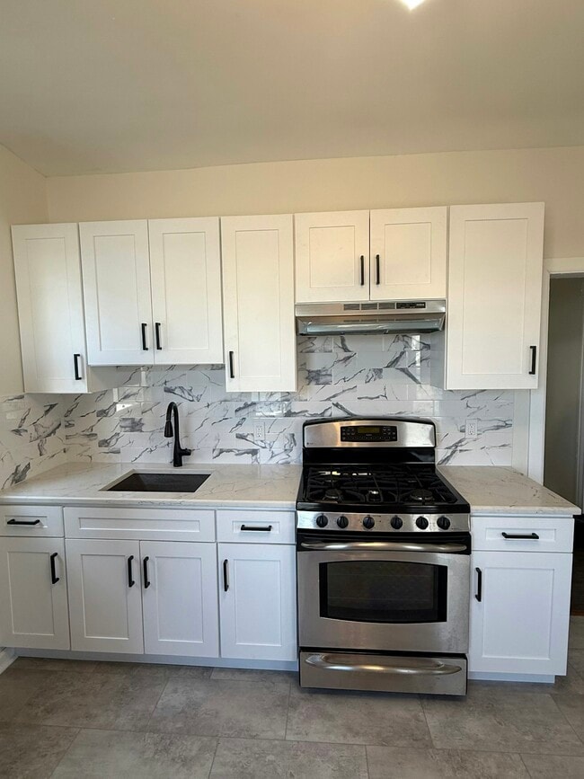 Photo - 105 Rosa Parks Blvd Unit 2