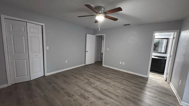 Photo - 12275 Linden Dr