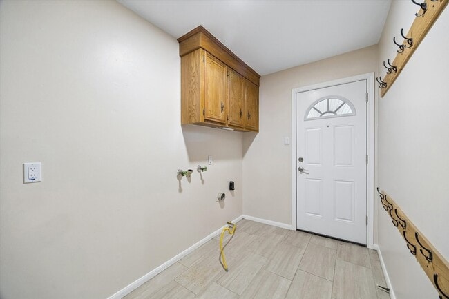 1307 Southern Hills Rd