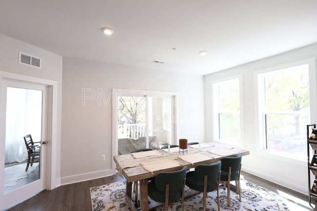 Photo - 1500 W Moore St Unit B