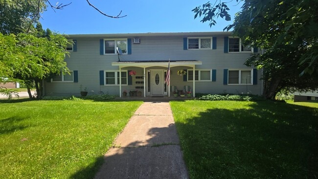 Building Photo - 818 2nd Ave Unit 1