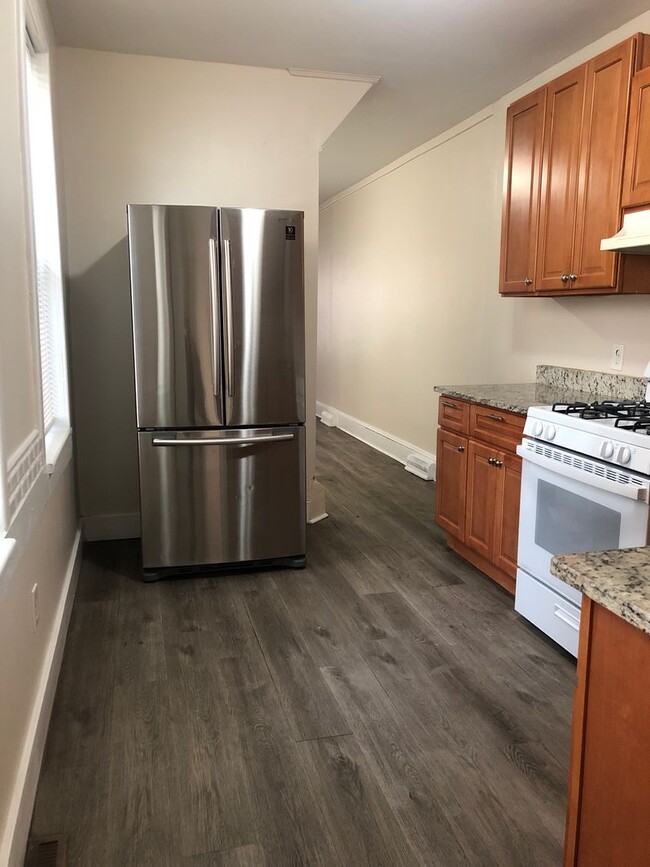 Photo - Fantastic 2 Bedroom/2 Bath Home! Recently Renovated Kitchen & Baths!