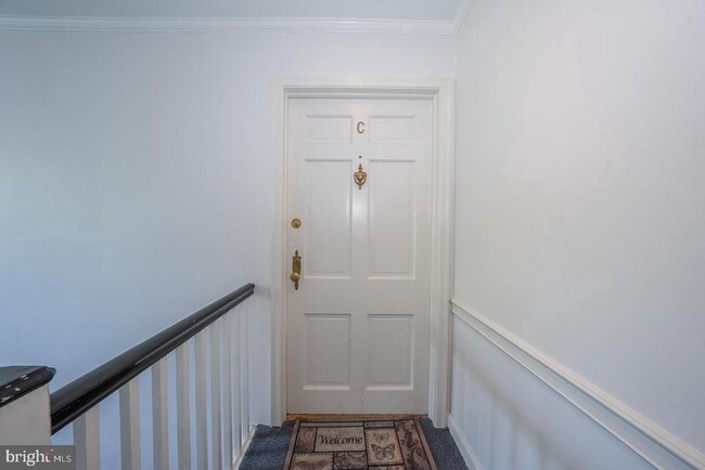 Building Photo - 500 E Lancaster Ave Unit 103C