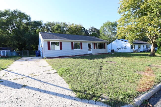 Photo - 207 Coville Dr
