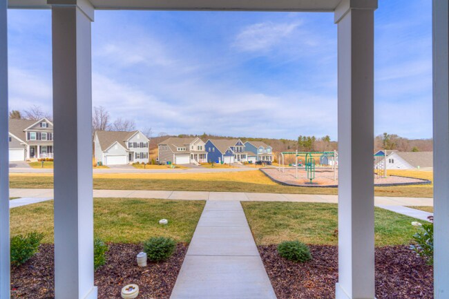 Photo - 370 Hamilton Ave NW