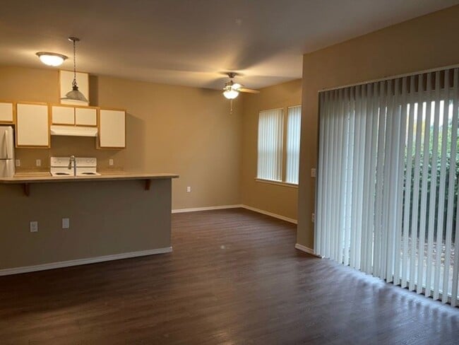 134-Valley Pointe Apartments