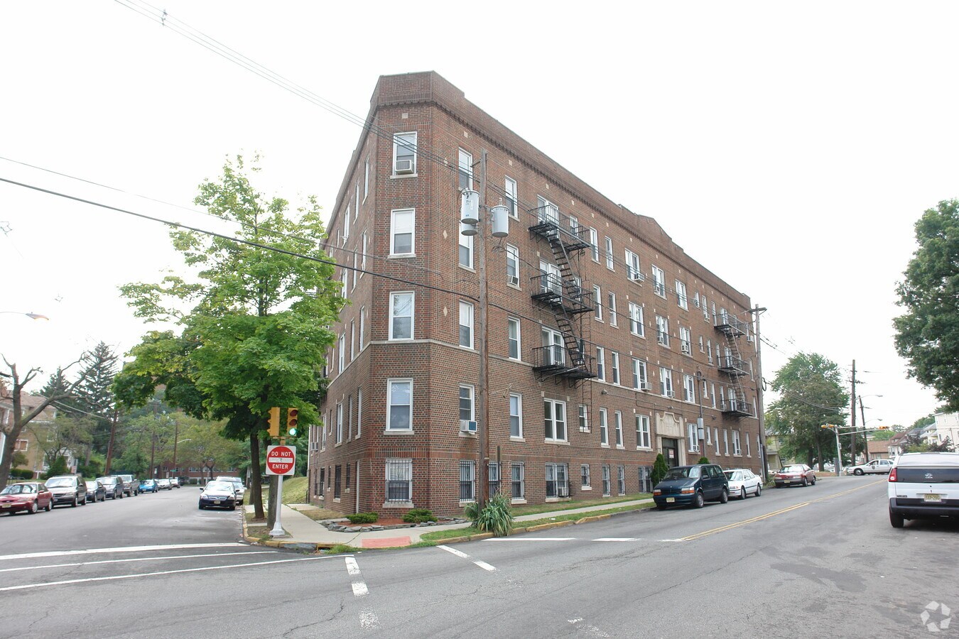 105 Grove St - 105 Grove St