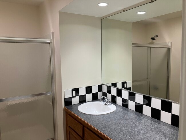 Photo - 507 Pine St Unit 1