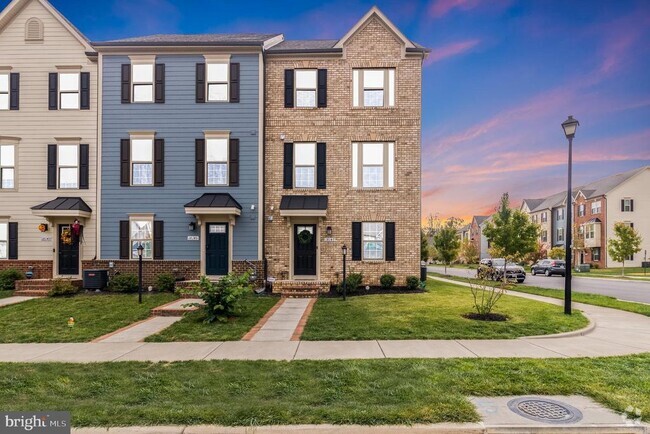 Building Photo - 18147 Red Mulberry Rd Rental