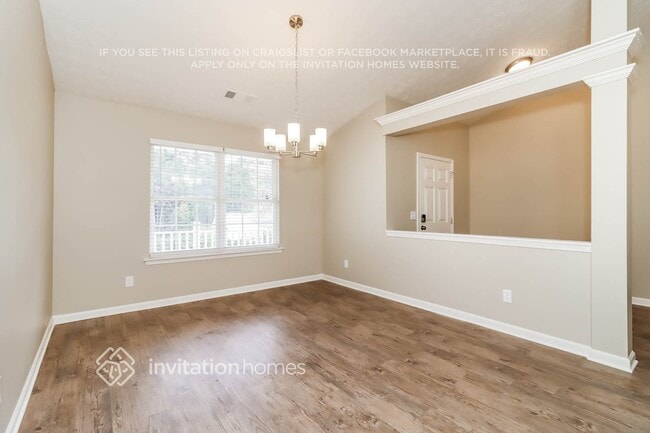 Photo - 236 Bridgestone Ln