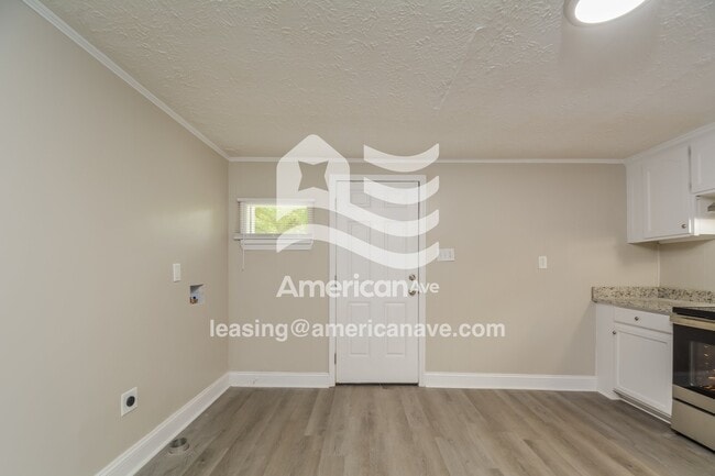 Photo - 707 Wilma St