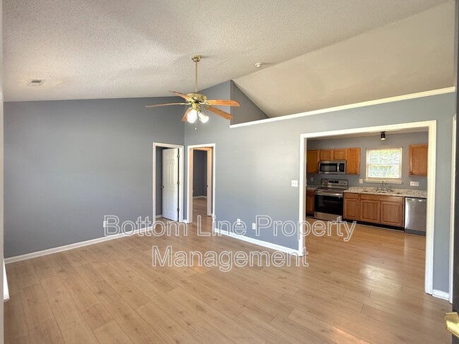 Photo - 7012 Rumple Rd