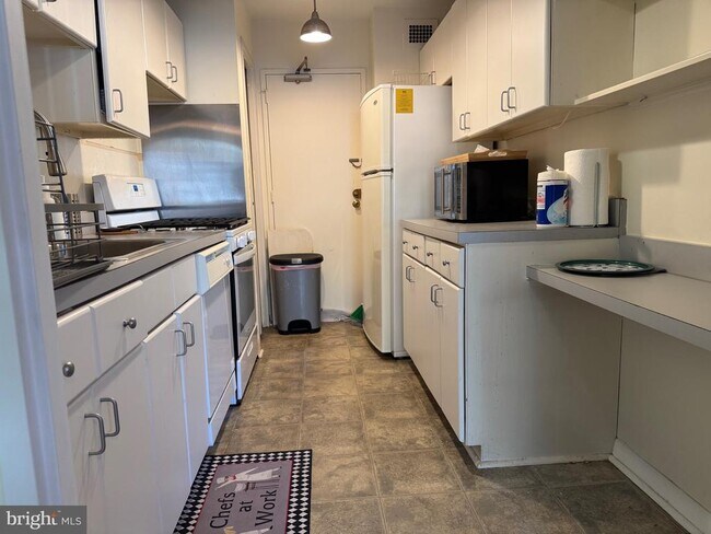 Photo - 1900 Lyttonsville Rd Unit 417