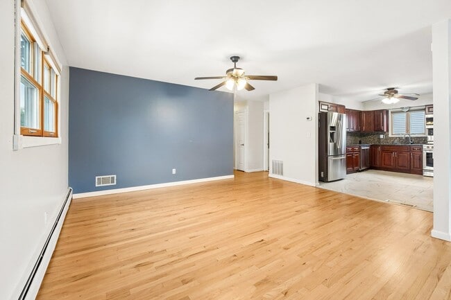 Photo - 19 Acorn Rd