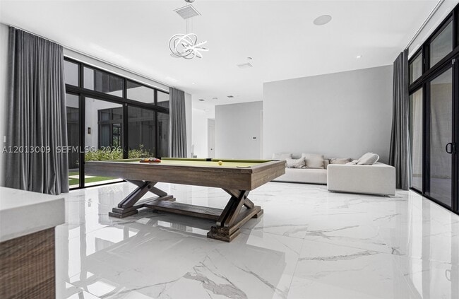 Photo - 16529 Botaniko Dr N