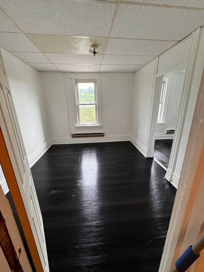Photo - Bessemer Ave Apartments For Rent Unit Apt #8