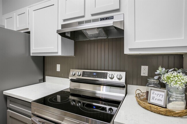 Photo - 7065 N Holiday Dr