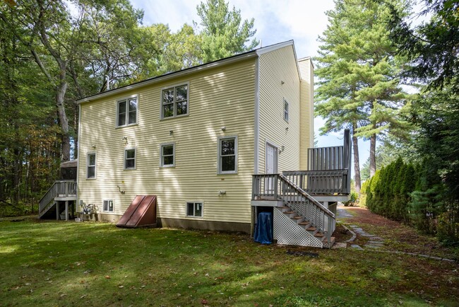 6 Samantha Ln