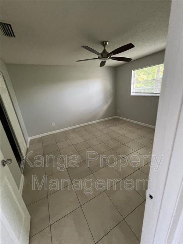 Photo - 3206 Louisiana Ave Unidad 7