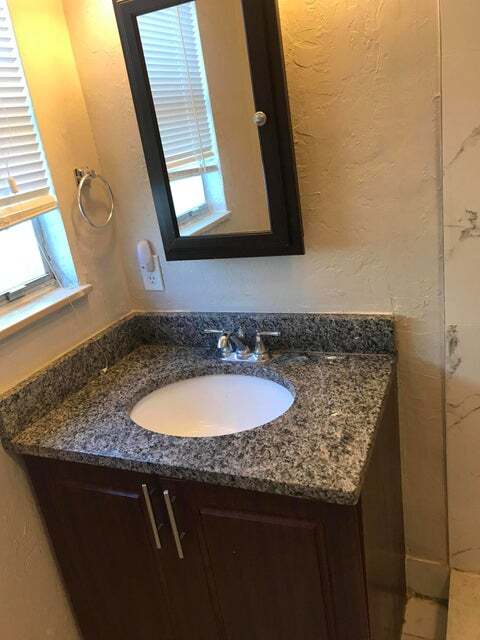 Photo - 208 Coventry St